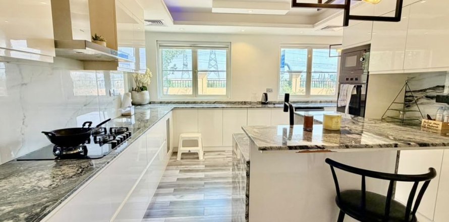 Villa en Dubai, EAU 4 dormitorios, 533.6 m² № 766323