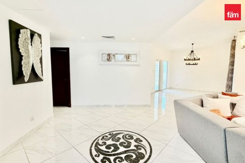Villa en alquiler en Dubai, EAU 4 dormitorios, 533.6 m2 № 766323 - foto 13