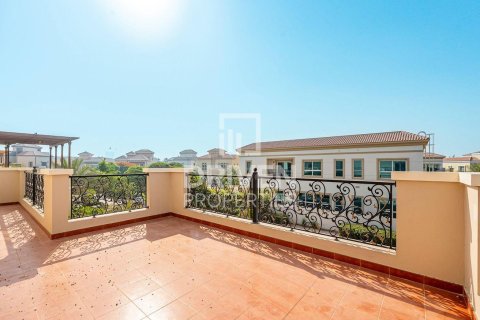 Vila u The Villa, Dubai, UAE 5 spavaćih soba, 555 m2 Br. 747039 - fotografija 10