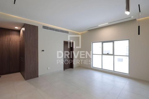 וילה להשכרה ב Jumeirah, Dubai, איחוד האמירויות  4 חדרי שינה, 668.9 מ"ר, מספר 747041 - תמונה 4