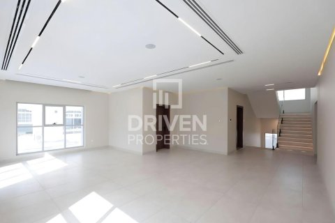 וילה להשכרה ב Jumeirah, Dubai, איחוד האמירויות  4 חדרי שינה, 668.9 מ"ר, מספר 747041 - תמונה 3