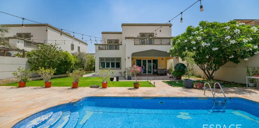 Villa i Jumeirah Park, Dubai, UAE 4 sovrum, 403 kvm Nr. 650246
