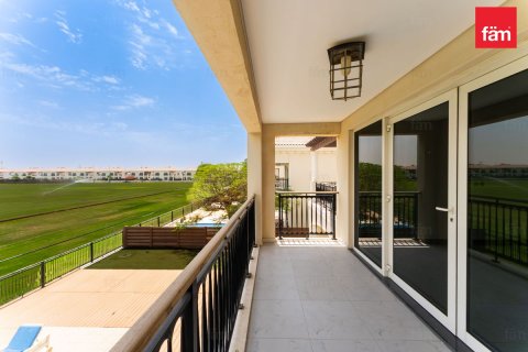 Müüa villa asukohaga Dubai, AÜE: 5 magamistoaga, 607.6 m² Nr 722356 - pilt 15