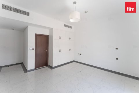 Müüa villa asukohaga Dubai, AÜE: 5 magamistoaga, 607.6 m² Nr 722356 - pilt 13