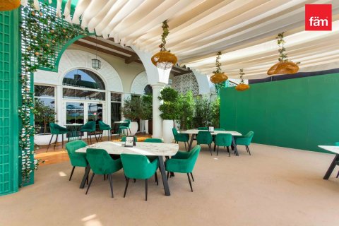 Müüa villa asukohaga Dubai, AÜE: 5 magamistoaga, 607.6 m² Nr 722356 - pilt 3