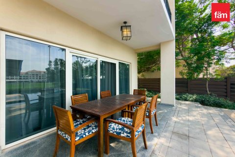 Müüa villa asukohaga Dubai, AÜE: 5 magamistoaga, 607.6 m² Nr 722356 - pilt 5