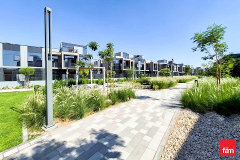 Müüa ridamaja asukohaga Dubai, AÜE: 3 magamistoaga, 168 m² Nr 722362 - pilt 7