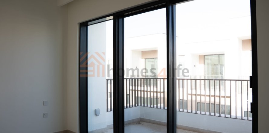 Townhouse i Arabian Ranches 3, Dubai, UAE 3 soveværelser, 146 kvm № 703348