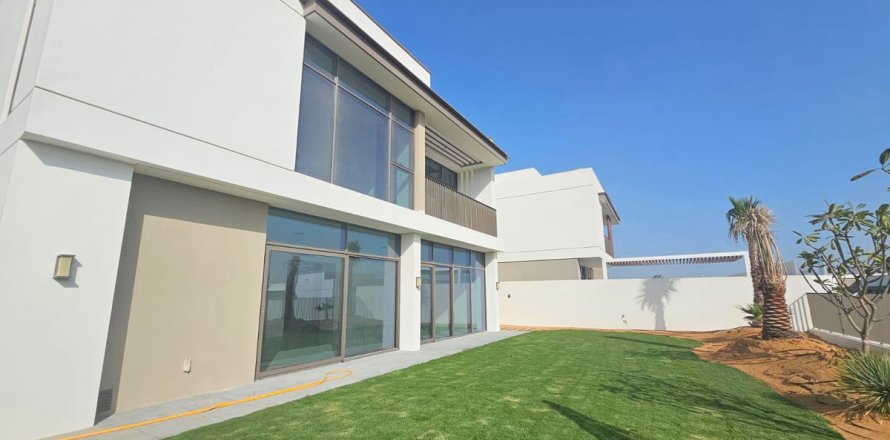 Vilă în Al Furjan, Dubai, EAU 4 dormitoare, 586.7 mp.  №652243