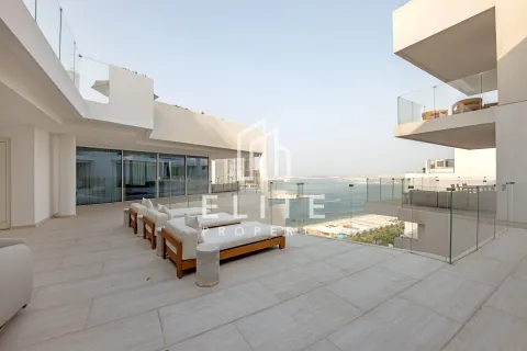 Apartman u gradu Palm Jumeirah, Dubai, UAE 4 spavaće sobe, 1318 m2 Br. 640672 - Slika 16