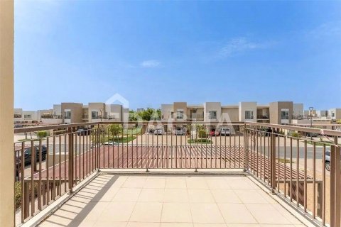 Dubai South (Dubai World Central), Dubai, BAE’de satılık daire 2 yatak odası, 121 m&sup2; No 706563 - fotoğraf 5