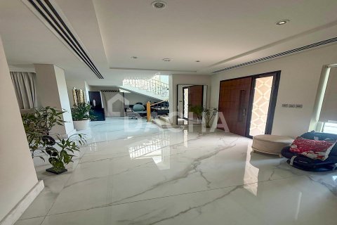 Vila v Jumeirah Park, Dubai, SAE 4 spálne, 504 m2 č. 706565 - Fotografia 3