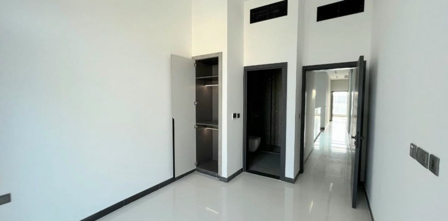 Таунхаус Al Furjan, Дубай, БАӘ-да 4 жатын бөлмелер, 222.5 м² № 638410