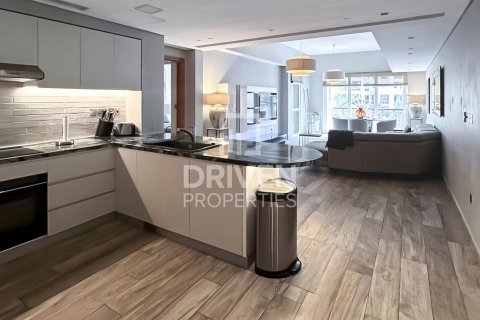 Apartment in Palm Jumeirah, Dubai, UAE 2 bedrooms, 181 sq.m. № 684165 - photo 7