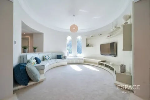 Vila u gradu Dubai Sports City, Dubai, UAE 6 spavaće sobe, 760 m2 Br. 737993 - Slika 3