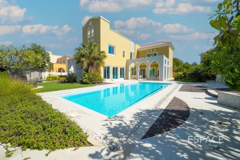 Vila u gradu Dubai Sports City, Dubai, UAE 6 spavaće sobe, 760 m2 Br. 737993 - Slika 1