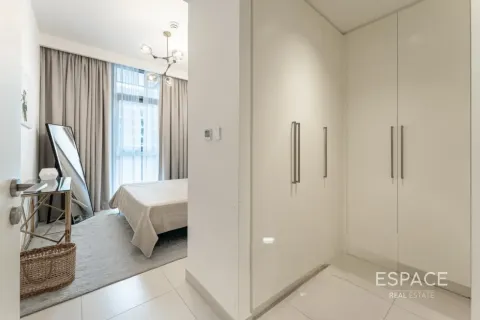 Appartamento in vendita a Downtown Dubai (Downtown Burj Dubai), Dubai, EAU 2 camere da letto, 100 mq. № 737990 - foto 6