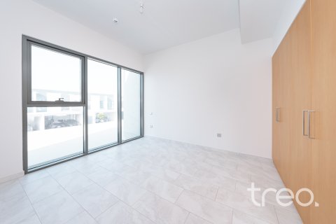 Radový dom v Dubai, SAE 4 spálne, 216.37 m2 č. 733227 - Fotografia 10