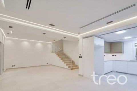 Villa à vendre à  Arabian Ranches, Dubai, EAU 3 chambres, 175.49 m2 № 733229 - photo 2