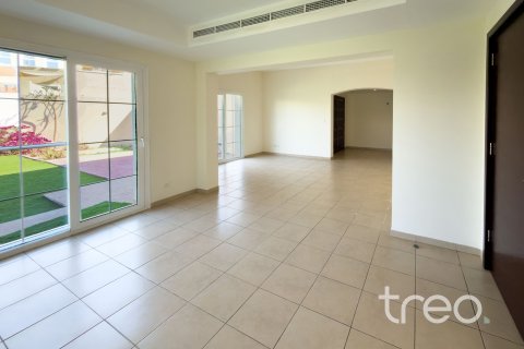 Üürile anda villa asukohaga Arabian Ranches, Dubai, AÜE: 3 magamistoaga, 253.44 m² Nr 733577 - pilt 16