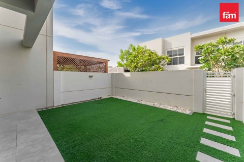 Townhouse in Dubai, UAE 3 bedrooms, 161 sq.m. № 702552 - photo 4