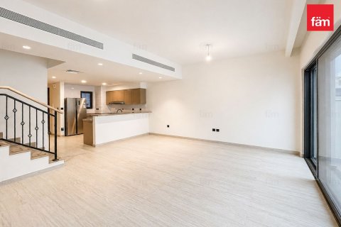 Вилла в Дубай, ОАЭ 4 спальни, 144м2 № 708167