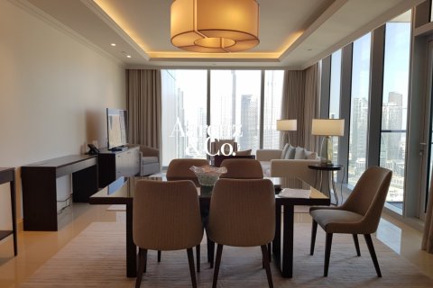Apartament de închiriat în Downtown Dubai (Downtown Burj Dubai), Dubai, EAU 2 dormitoare, 149 mp.  №720688 - poză 2