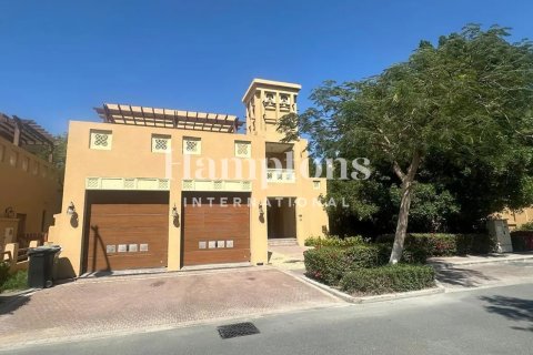 Vila di Al Furjan, Dubai, UAE 5 bilik tidur, 599.96757400 meter persegi № 751533 - foto 12