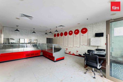 Kedai di International City, Dubai, UAE 86.2 meter persegi № 661801 - foto 7