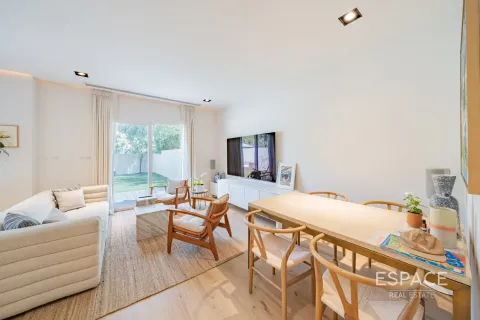 Villa te koop in The Springs, Dubai, VAE 2 slaapkamers, 153 vr.m., nr 661119 - foto 2