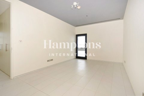Apartmen di DIFC, Dubai, UAE 1 bilik tidur, 81.47964712 meter persegi № 712178 - foto 14