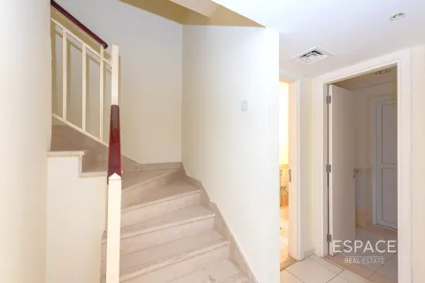 Villa te koop in The Springs, Dubai, VAE 2 slaapkamers, 153 vr.m., nr 649760 - foto 7
