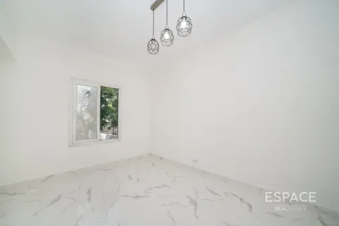 Townhouse in The Springs, Dubai, UAE 3 bedrooms, 209 sq.m. № 738094 - photo 6