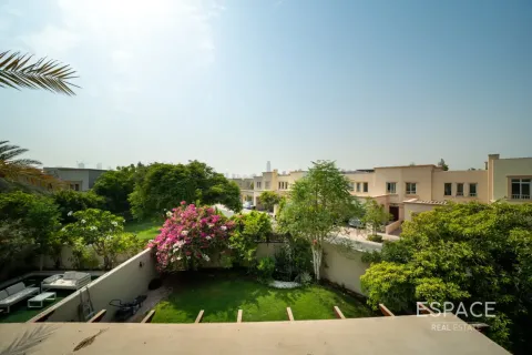 Townhouse in The Springs, Dubai, UAE 3 bedrooms, 209 sq.m. № 738094 - photo 15