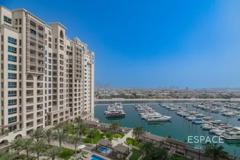 Apartamento em Palm Jumeirah, Dubai, EAU 2 quartos, 174 m2 № 738095
