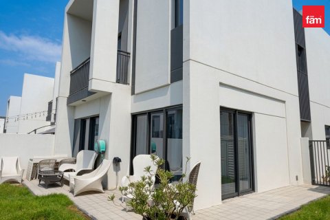 Вілла в Дубай, ОАЕ 4 спальні, 258.5м2 № 740548