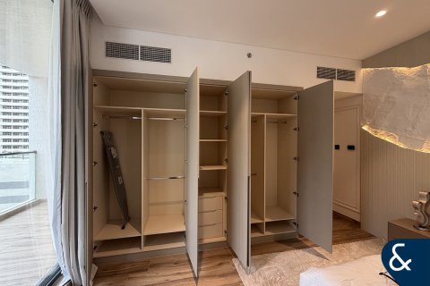 Apartmen di Jumeirah Village Circle, Dubai, UAE 2 bilik tidur, 115 meter persegi № 688790 - foto 14
