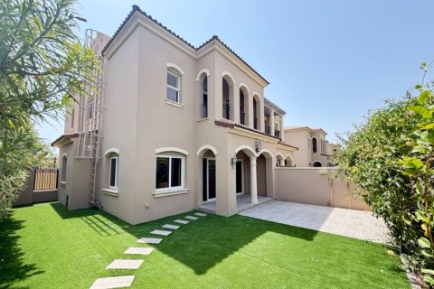 ویلا در Dubai Land، Dubai ، امارات متحده عربی 3 خوابه ، 283.73 متر مربع.  شماره 750027