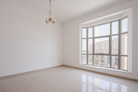 Huvila Umm Suqeim, Dubai, Arabiemiraatit 5 makuuhuonetta, 626.54 m2 № 750032 - kuva 2