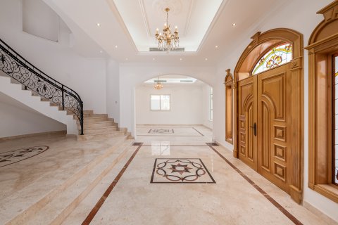 Huvila Umm Suqeim, Dubai, Arabiemiraatit 5 makuuhuonetta, 626.54 m2 № 750032 - kuva 8