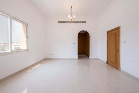 Huvila Umm Suqeim, Dubai, Arabiemiraatit 5 makuuhuonetta, 626.54 m2 № 750032 - kuva 7