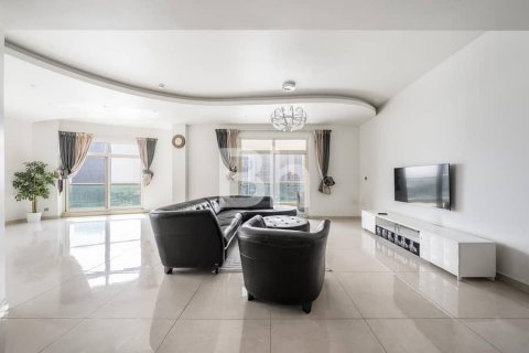 Dubai Marina, UAE의 임대용 아파트 침실 3개, 245제곱미터 번호 643629 - 사진 1