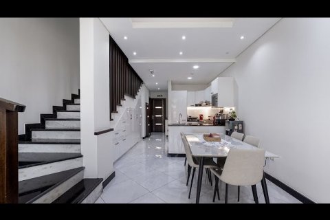 Radhus till försäljning i Jumeirah Village Triangle, Dubai, UAE 2 sovrum, 127 kvm Nr. 643628 - fotografi 17