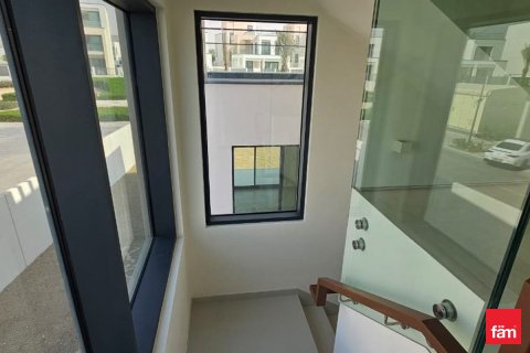 Vila di Dubai, UAE 4 bilik tidur, 463.2 meter persegi № 679820 - foto 9