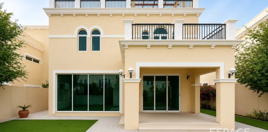 Vila u Jumeirah Park, Dubai, UAE 455 m2, 4 spavaćih soba Br. 738108