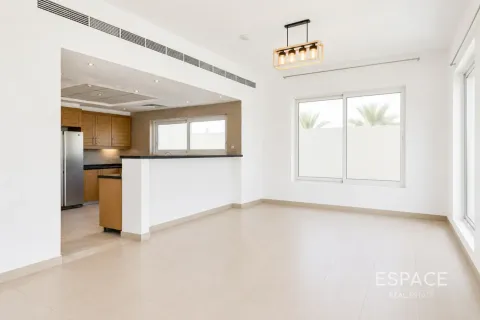 Vila u Jumeirah Park, Dubai, UAE 4 spavaćih soba, 455 m2 Br. 738108 - fotografija 15