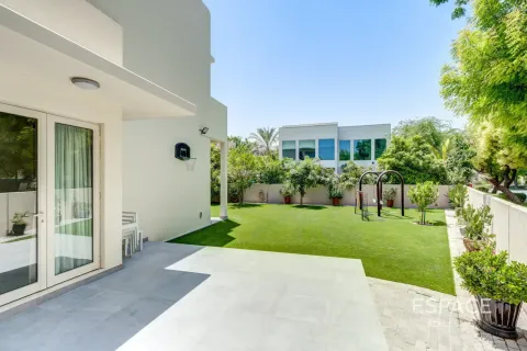 Vila u Arabian Ranches, Dubai, UAE 3 spavaćih soba, 299 m2 Br. 738105 - fotografija 17