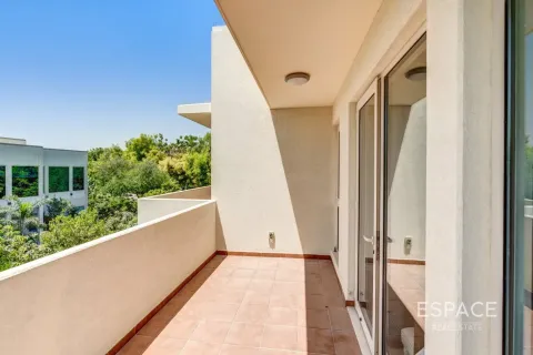 Vila u Arabian Ranches, Dubai, UAE 3 spavaćih soba, 299 m2 Br. 738105 - fotografija 16