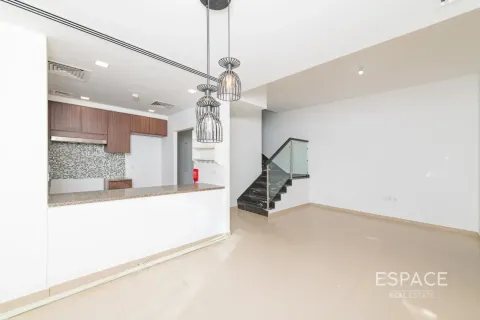 Вилла Мудон, Дубай, БАӘ-да 4 жатын бөлмелер, 251 м² № 738110 - фото 4