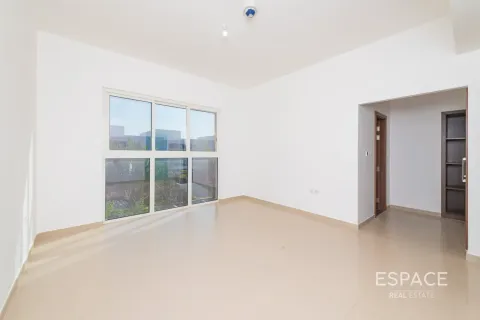 Вилла Мудон, Дубай, БАӘ-да 4 жатын бөлмелер, 251 м² № 738110 - фото 5